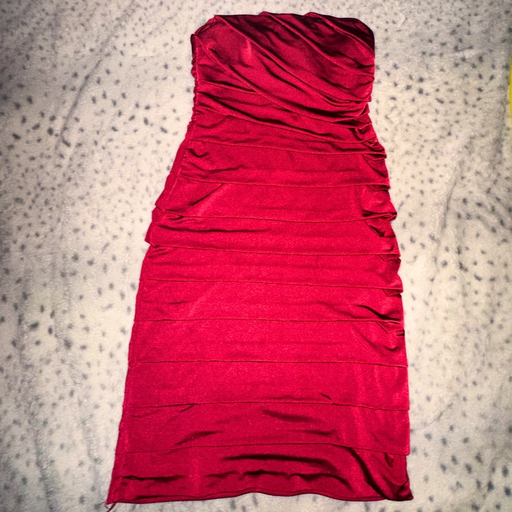 Red strapless dress